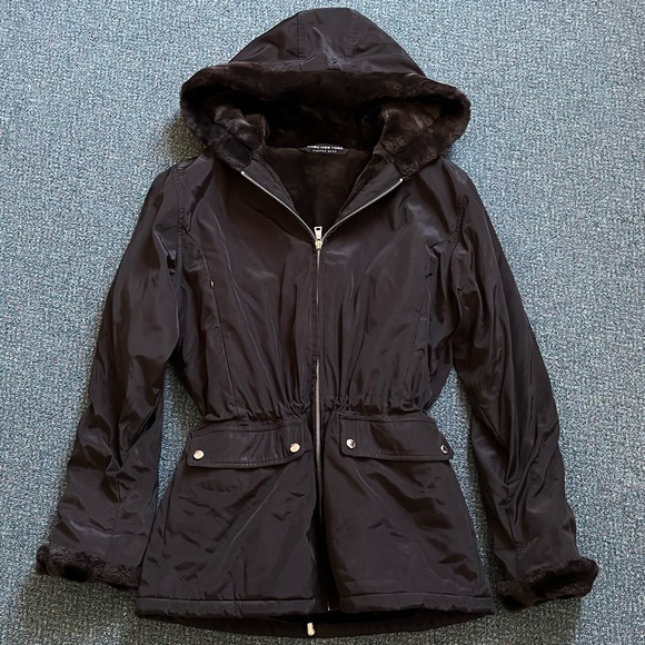 Marc New York Faux Fur Lined Coat, W/Hood, Zips Up & Has String to Adjust Waist - Picture 3 of 16